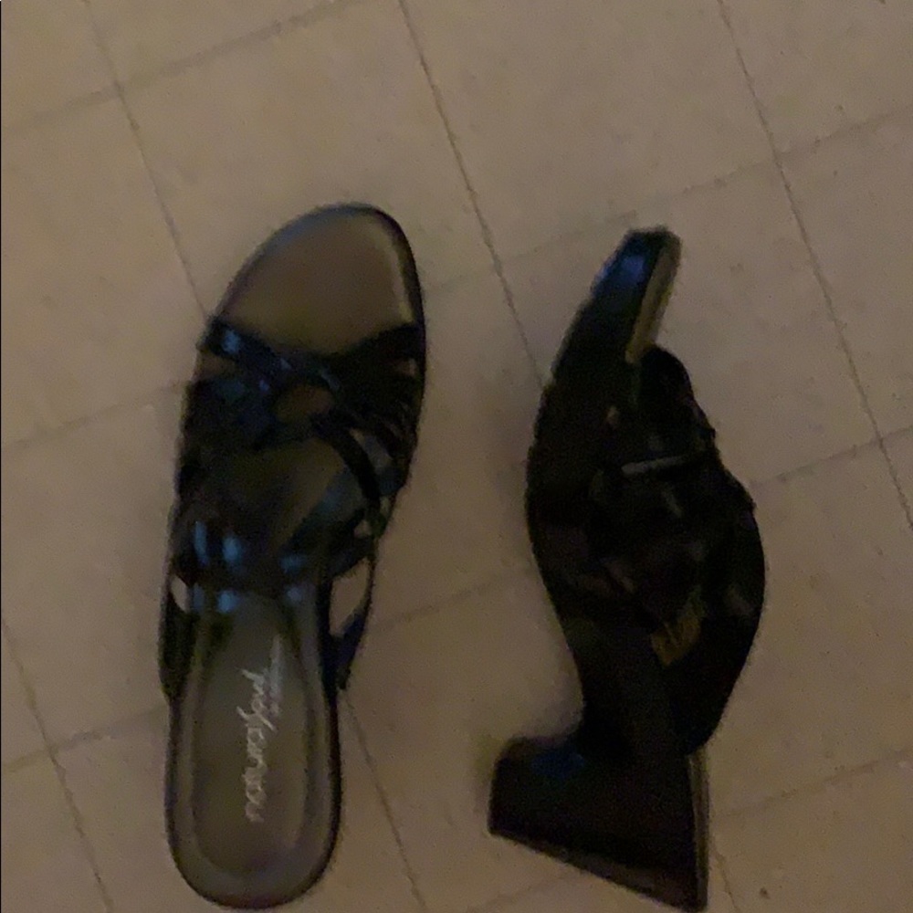 New Black Naturalizer Sandals Slides 7.5M